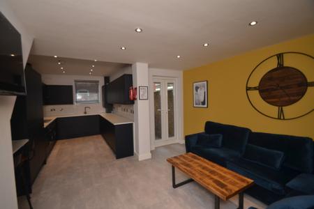6 bedroom End of terrace house to let in Brailsford Road, Fallowfield, Manchester, M14
