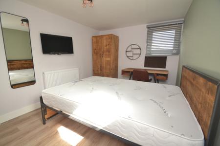 6 bedroom End of terrace house to let in Brailsford Road, Fallowfield, Manchester, M14