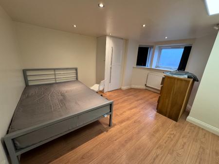 10 bedroom Semi-detached house to let in Lausanne Road, Manchester, M20