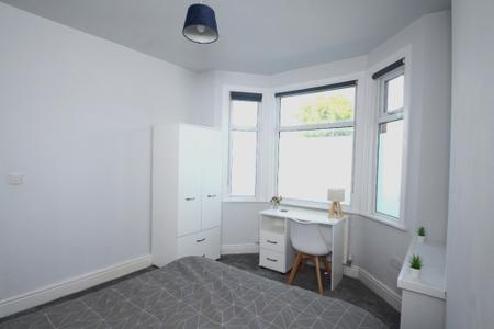 4 bedroom End of terrace house to let in Moseley Road, Fallowfield, Manchester, M14