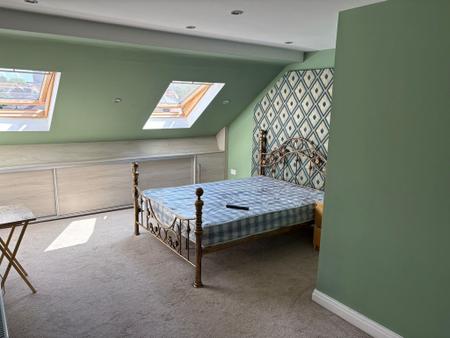 6 bedroom Semi-detached house to let in Osborne Road, Salford, M6