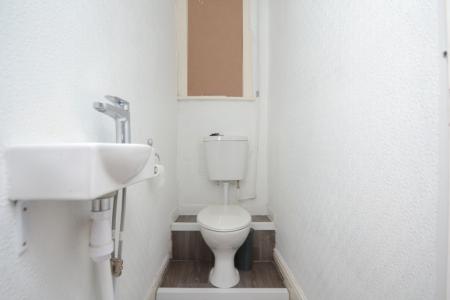 7 bedroom Semi-detached house to let in Argyle Avenue, Victoria Park, Manchester, M14