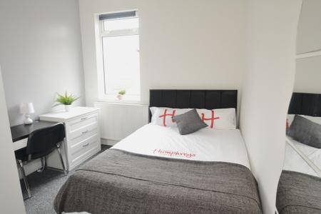 6 bedroom Terraced House to let in Filey Road, Fallowfield, Manchester, M14