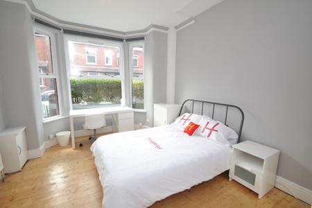 6 bedroom Terraced House to let in Filey Road, Fallowfield, Manchester, M14