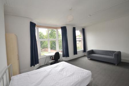 6 bedroom Terraced House to let in Scarsdale Road, Victoria Park, Manchester, M14