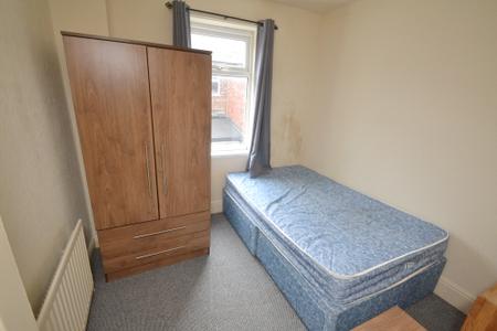 4 bedroom Terraced House to let in Milnthorpe Street, Salford, M6