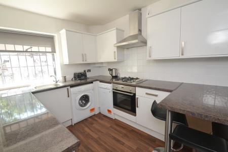 4 bedroom Terraced House to let in Whitby Road, Fallowfield, Manchester, M14