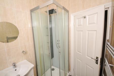 4 bedroom Terraced House to let in Albion Road, Fallowfield, Manchester, M14