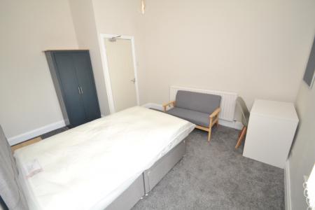 7 bedroom Terraced House to let in Granville Road, Fallowfield, Manchester, M14