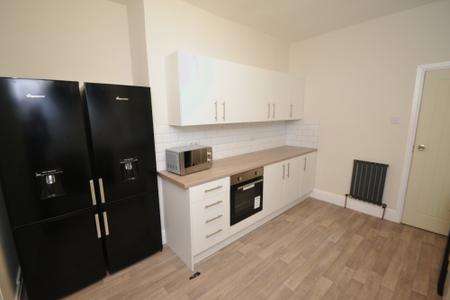 7 bedroom Terraced House to let in Granville Road, Fallowfield, Manchester, M14