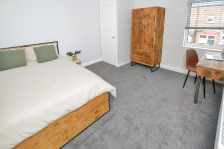 3 bedroom Terraced House to let in Brailsford Road, Fallowfield, Manchester, M14