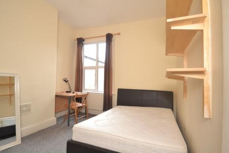 Latchmere Road, Fallowfield, Manchester, M14