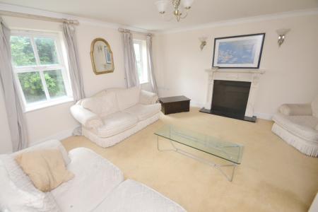 4 bedroom Semi-detached house to let in Denison Road, Manchester, M14