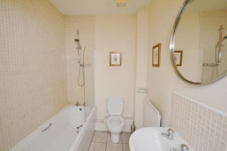 4 bedroom Semi-detached house to let in Denison Road, Manchester, M14