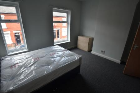 3 bedroom Terraced House to let in Romney Street, Salford, M6