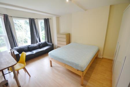 10 bedroom Semi-detached house to let in Amherst Road, Fallowfield, Manchester, M14