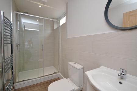 5 bedroom Terraced House to let in Moseley Road, Fallowfield, Manchester, M14