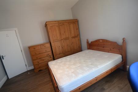 4 bedroom Terraced House to let in Carill Drive, Fallowfield, Manchester, M14