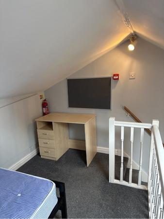 6 bedroom Semi-detached house to let in Nuneham Avenue, Withington, Manchester, M20