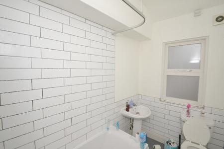 7 bedroom Terraced House to let in Wellington Road, Withington, Manchester, M20
