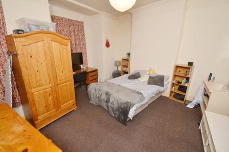 6 bedroom Terraced House to let in Wellington Road, Withington, Manchester, M20