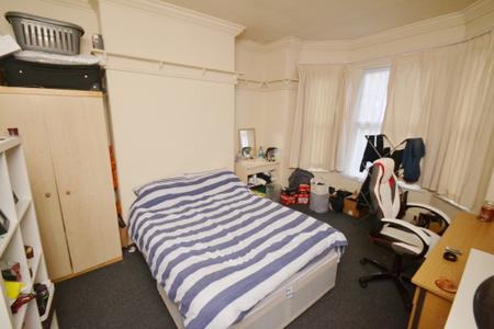 6 bedroom Terraced House to let in Wellington Road, Withington, Manchester, M20
