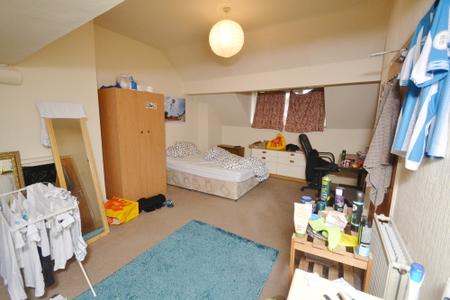 6 bedroom Terraced House to let in Wellington Road, Withington, Manchester, M20