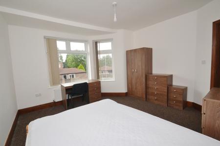 4 bedroom Detached house to let in Brocklebank Road, Fallowfield, Manchester, M14