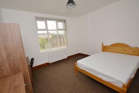 4 bedroom Detached house to let in Brocklebank Road, Fallowfield, Manchester, M14