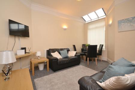 4 bedroom Terraced House to let in Carill Drive, Fallowfield, Manchester, M14