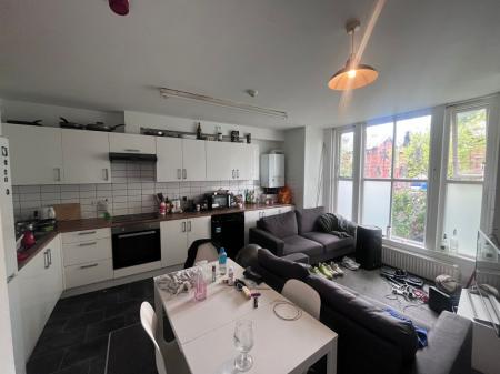 Clifton Avenue, Fallowfield, Manchester, M14