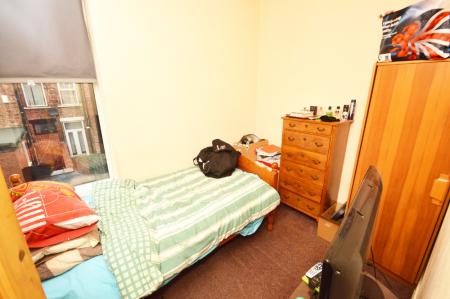 4 bedroom Terraced House to let in Kathleen Grove, Rusholme, Manchester, M14