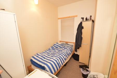 4 bedroom Terraced House to let in Kathleen Grove, Rusholme, Manchester, M14