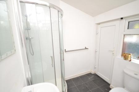 5 bedroom Terraced House to let in Ladybarn Lane, Fallowfield, Manchester, M14