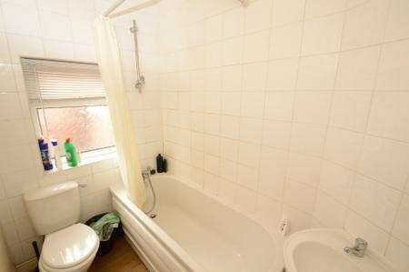 5 bedroom Terraced House to let in Ladybarn Lane, Fallowfield, Manchester, M14