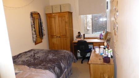 6 bedroom End of terrace house to let in Mauldeth Road, Fallowfield, Manchester, M14