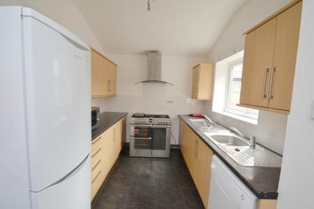 5 bedroom Terraced House to let in Moseley Road, Fallowfield, Manchester, M14