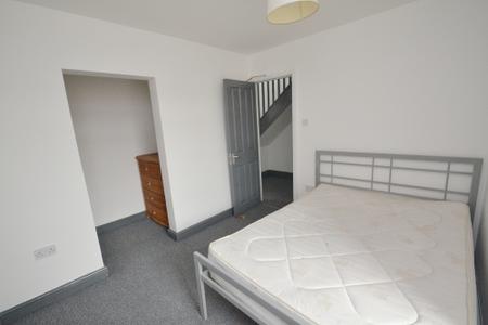 5 bedroom Terraced House to let in Moseley Road, Fallowfield, Manchester, M14