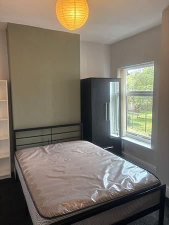 4 bedroom Terraced House to let in Nichols Street, Salford, M6