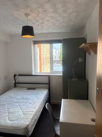6 bedroom Semi-detached house to let in Wellington Road, Fallowfield, Manchester, M14