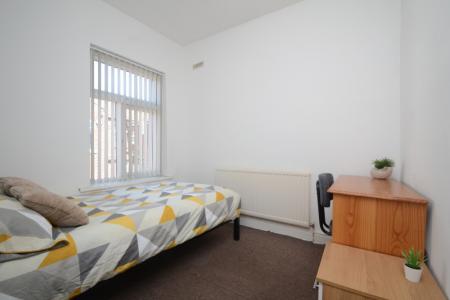 5 bedroom Terraced House to let in Ashfield Road, Victoria Park, Manchester, M13