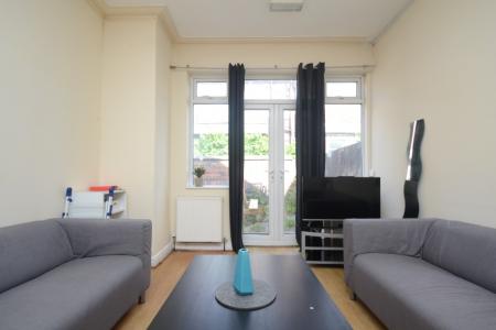 6 bedroom Terraced House to let in Scarsdale Road, Manchester, M14