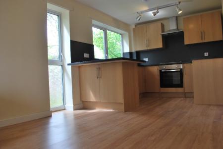 1 bedroom Flat to let in Slade Lane, Levenshulme, Manchester, M19
