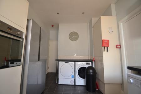 6 bedroom Terraced House to let in Old Moat Lane, Withington, Manchester, M20