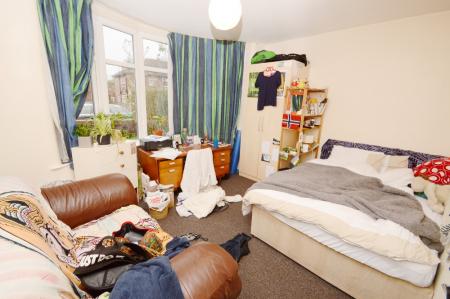 4 bedroom Terraced House to let in Amherst Road, Fallowfield, Manchester, M20