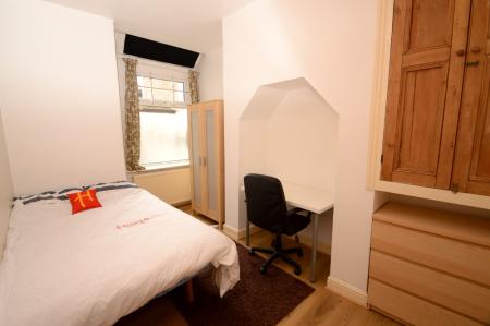 6 bedroom Detached house to let in Brailsford Road, Fallowfield, Manchester, M14