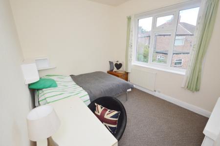 4 bedroom Terraced House to let in Kingswood Road, Fallowfield, Manchester, M14