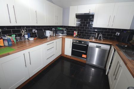 6 bedroom Terraced House to let in Moseley Road, Fallowfield, Manchester, M14