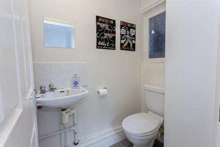 6 bedroom Flat to let in Wilmslow Road, Withington, Manchester, M20