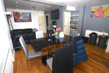 6 bedroom Terraced House to let in Furness Road, Fallowfield, Manchester, M14